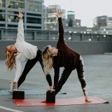 Коврик для йоги HUGGER MUGGER Sticky Mat оливковый