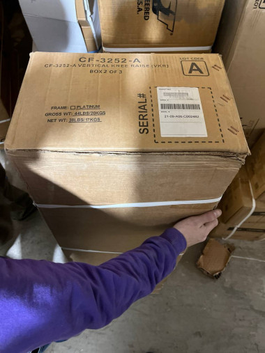 Стойка силовая для поднятия коленей и брусья Hoist CF-3252 (обивка: черная) Стойка силовая для поднятия коленей и брусья Hoist CF-3252 (обивка: черная)